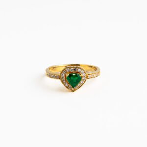 Anillo en oro de 18K con esmeralda y circones