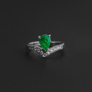 Anillo en oro blanco de 18 Kilates.