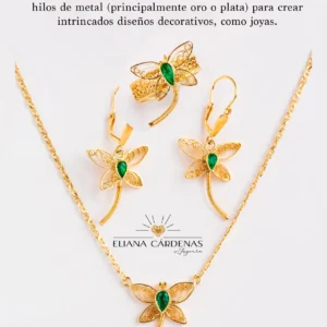 Set gargantilla, aretes libélula filigrana oro amarillo 18K esmeraldaana cardenas joyeria